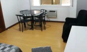 Imagem: Apartamento JK mobiliado em frente a Praça