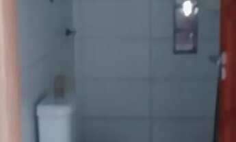 Imagem 7: Nacional aluga apartamento primeiro andar com três quartos sala cozinha WC social e área s