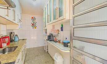 Imagem 7: BELO SOBRADO AO LADO DA ESTAÇÃO VILA SÔNIA