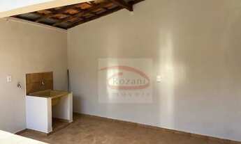 Imagem 5: Casa de fundo Casa com 1 dormitório