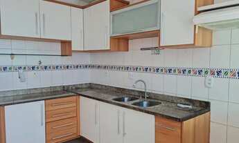 Imagem 2: Casa no Cond. Villagio del Fiori- 03 suites- flores