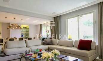 Imagem 2: Imóvel de 292m², com 3 suítes