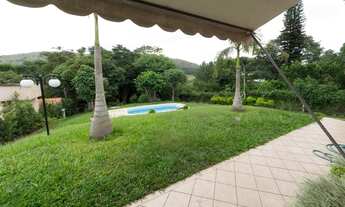 Imagem 1: Casa para venda com 220 metros quadrados com 4 quartos em Hípica - Porto Alegre - RS