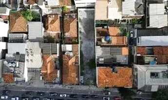 Imagem 3: Terreno à Venda com 450m² em Localização Privilegiada!