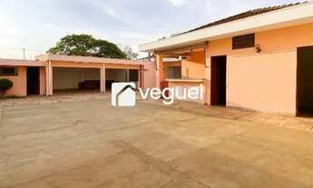 Imagem 4: Casa comercial com 435m² de área construída, 4 quartos para alugar na Ribeirânia, Ribeirão