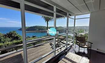 Imagem: Casa com 5 suítes a venda no Bairro Ferradura