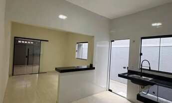 Imagem 7: Casa 3 quartos na Vila Bonsucesso, perto do Colégio Militar, entrada a partir de