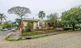 Imagem 2: Casa de 172m² com 3 dormitórios sendo 1 suíte semimobiliada 3 vagas no bairro Três Figueir