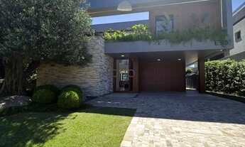 Imagem 2: Casa de alto padrão à venda com 05 suítes e piscina de concreto no condomínio Enseada Lago