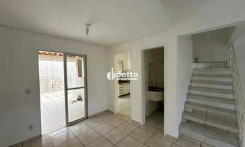 Imagem 4: Casa em condomínio com 3 quartos sendo 1 suíte disponível locação no bairro Morada da Coli