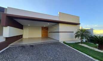 Imagem: Residência de Alto Padrão em Condomínio