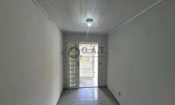 Imagem 2: Casa para locação em Sorocaba-SP, Vila Jardini: 2 quartos, 1 sala, 1 banheiro, 90 m² de ár