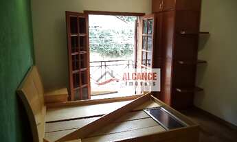 Imagem 4: SOBRADO PROXIMO A ESTAÇÃO DO METRO MORUMBI - SP E A DIVERSOS COMÉRCIOS NA REGIÃO DA AV JOÃ