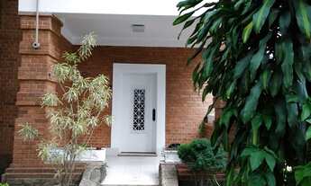 Imagem 3: Sobrado para aluguel e venda com 450 metros quadrados com 3 quartos