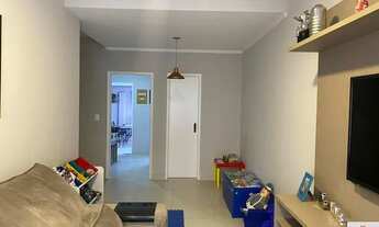 Imagem 3: Este encantador imóvel possui 3 quartos, incluindo uma suíte. Todos os quartos são equipad