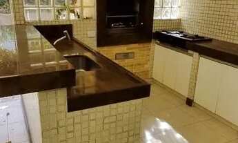 Imagem 4: Casa de condomínio térrea para aluguel possui 400 metros quadrados com 4 quartos