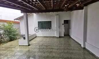 Imagem 3: Casa Térrea Jardim Castelo Branco II Casa com 2 quartos, sala , banheiro é amplo e possui
