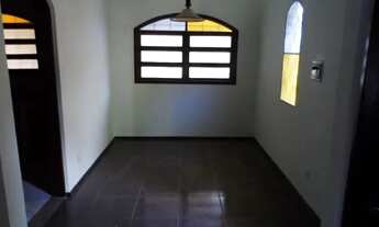 Imagem: Casa com 3 Dormitórios e 2 Vagas de Garagem