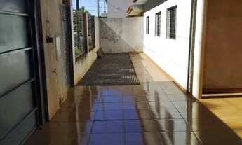 Imagem 6: Casa para Venda em Campo Mourão, Jardim Veneza, 3 dormitórios, 2 banheiros, 2 vagas