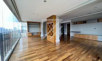 Imagem 4: Apartamento para aluguel e venda tem 236 metros quadrados com 3 quartos