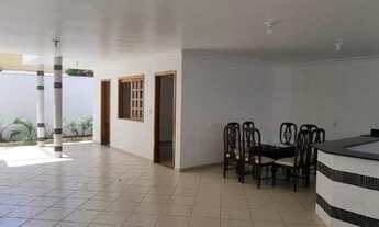 Imagem 3: Casa de condomínio sobrado para aluguel tem 260 metros quadrados com 4 quartos