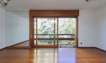 Imagem 5: Apartamento de três dormitórios, suíte e uma vaga de garagem no bairro Higienópolis em Por