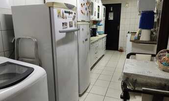 Imagem 4: Vendo ótimo apto com três quartos sendo 01 Suite e 02 vagas.no bairro da gruta, aceita fin