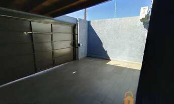 Imagem 3: Casa para Venda em Campo Mourão, Jardim Imperial I, 2 dormitórios, 2 banheiros, 1 vaga