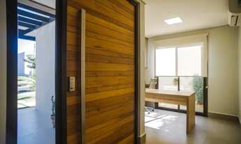 Imagem 3: Casa de condomínio sobrado para venda tem 240 metros quadrados com 3 quartos