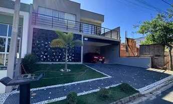 Imagem: Maravilhoso sobrado no condomínio Olívio