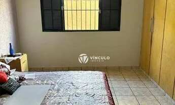 Imagem 6: Casa com 3 dormitórios para alugar, 216 m² por R$ 2.453,07/mês - Lourdes - Uberaba/MG