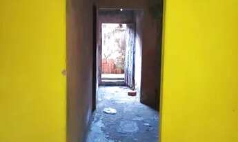 Imagem 2: Casa em baixo Casa com 1 dormitório