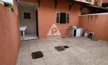 Imagem: Casa de rua à venda, 3 quartos, 1 suíte