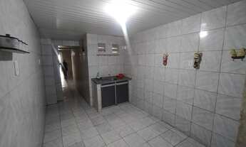 Imagem 6: Casa para aluguel na Rua Jaime Benevolo, ideal para residência ou comércio. Com 3 quartos