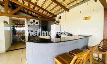 Imagem 5: Casa reformada, jardim, terraço com espaço gourmet completo, e vista pro pôr do sol. Avali