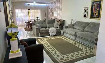 Imagem: Casa com 3 Quartos para Alugar, 303m²