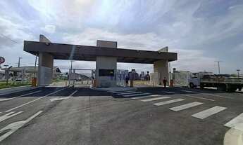 Imagem 2: Casa com 2 dormitórios para alugar por R$ 1.292,00/mês - Conjunto Jereissati 3 - Pacatuba