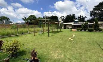 Imagem 4: Sítio Pronto para Morar ou Lazer - Piscina, Varanda e Porteira Fechada