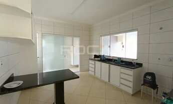 Imagem 5: Charmosa casa em condomínio no Jardim Hikare