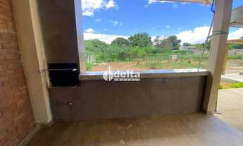 Imagem 3: Chácara mobiliada disponível para locação e venda no bairro Panorama em Uberlândia-MG