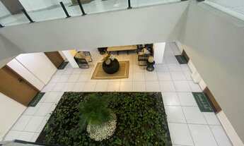 Imagem 3: Vendo flat equipado em Porto com lazer completo e elevador