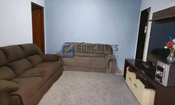 Imagem 2: Casa à venda em Jardim Zaira, Mauá - 3 quartos, quintal e churrasqueira