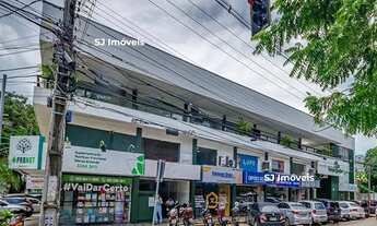Imagem 7: Sala comercial em frente à Praça das Flores e ao lado do BS Design
