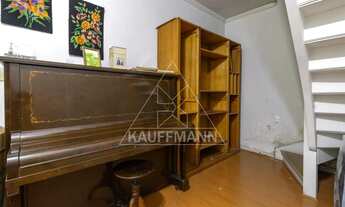 Imagem 6: Casa à Venda em Perdizes - 4 Dormitórios e 2 Vagas - A.U 200m²