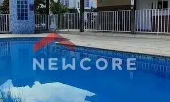 Imagem: Casa de condomínio em Rua Eunice Linton