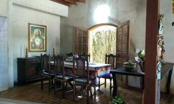 Imagem: Casa em Rua Deputado Gregoriano Canedo