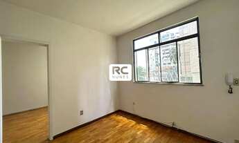 Imagem 3: Apartamento com área aproximada de 106m² com 3 quartos, sendo 1 suíte no Bairro Serra - Be