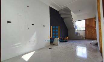 Imagem 6: Sobrado com dois quartos sendo uma suíte no Pinheirinho