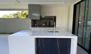 Imagem 7: Lindo sobrado 04 suítes no condomínio Golf!