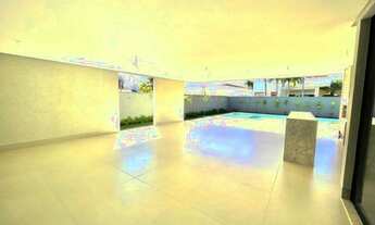 Imagem 2: Casa de condomínio para venda possui 485 metros quadrados com 4 quartos